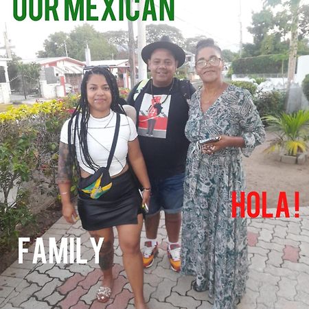 Portmore Luaran gambar