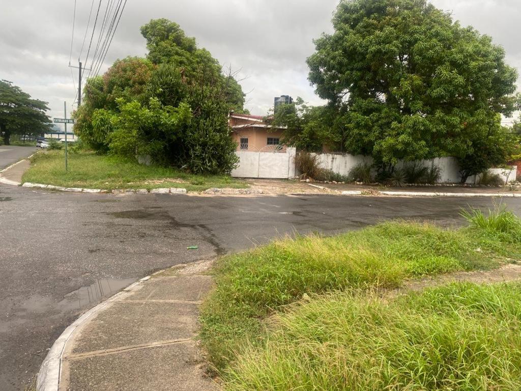 Portmore Luaran gambar