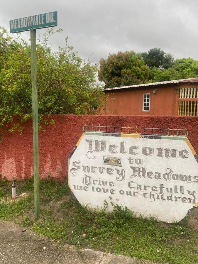 Portmore Luaran gambar