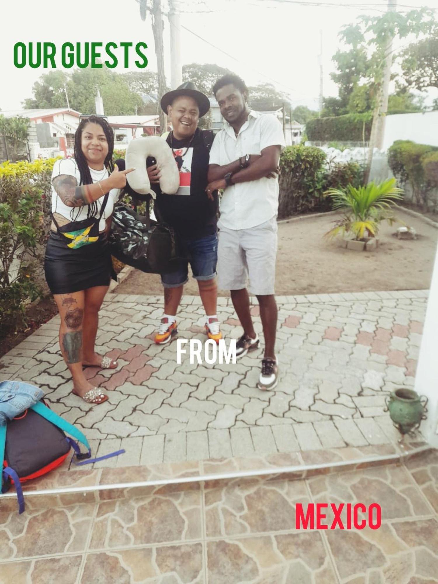 Portmore Luaran gambar